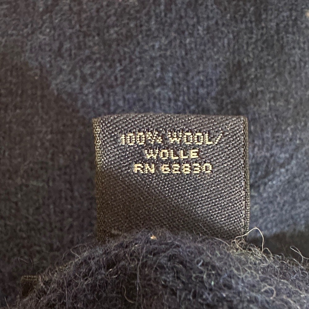 Vintage Lands' End Men's Blue Crewneck Wool Sweater - Picture 5 of 5